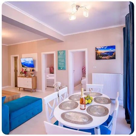 Aquablue Apartment
